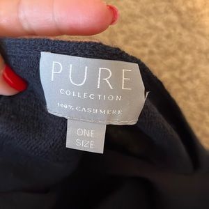 Navy blue pure cashmere soft lightweight poncho OSFA